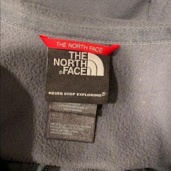 pullover - Picture 3 of 3